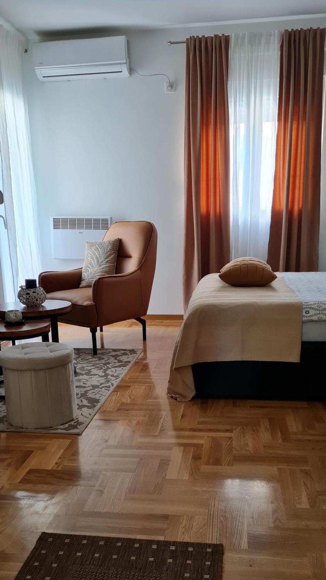 Apartman Tim Lux 1 Vrnjacka Banja Exterior photo